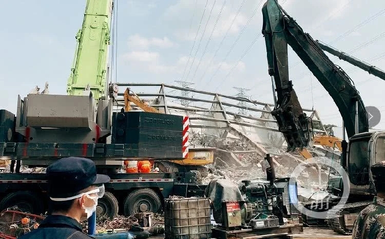 0.webp (2).jpg 0.webp (2).jpg