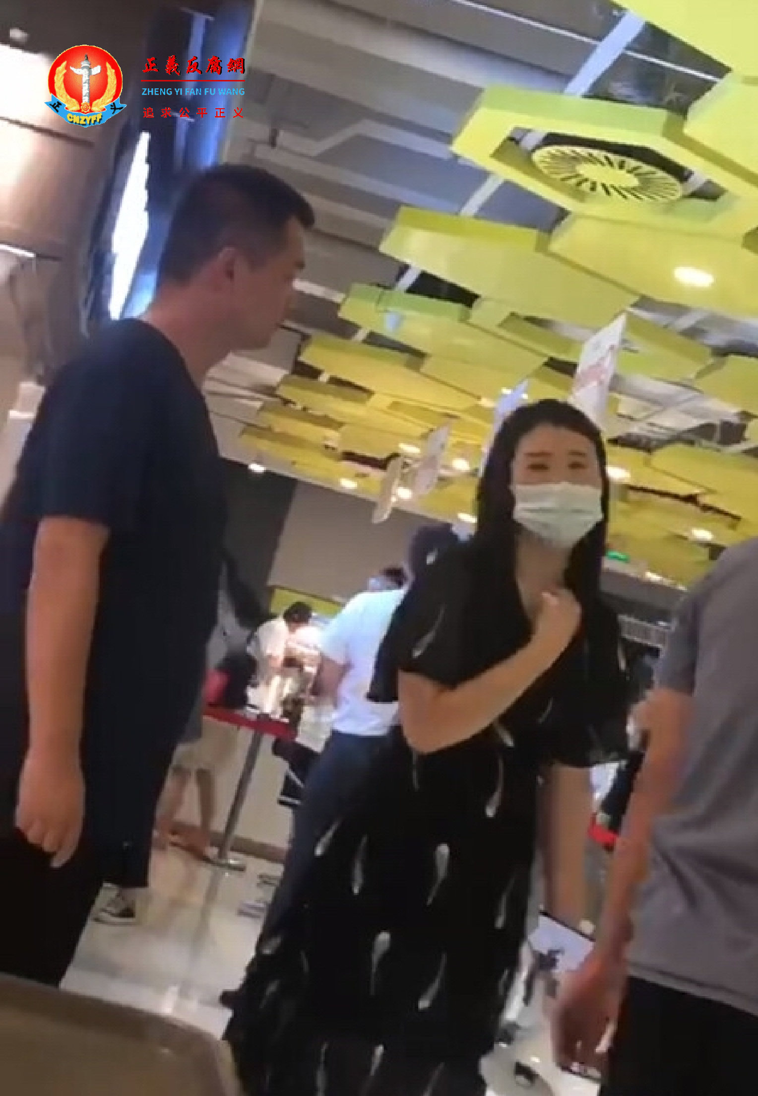 阿里女员工在阿里巴巴食堂,发自己被性侵的传单抗议。.png 阿里女员工在阿里巴巴食堂,发自己被性侵的传单抗议。.png